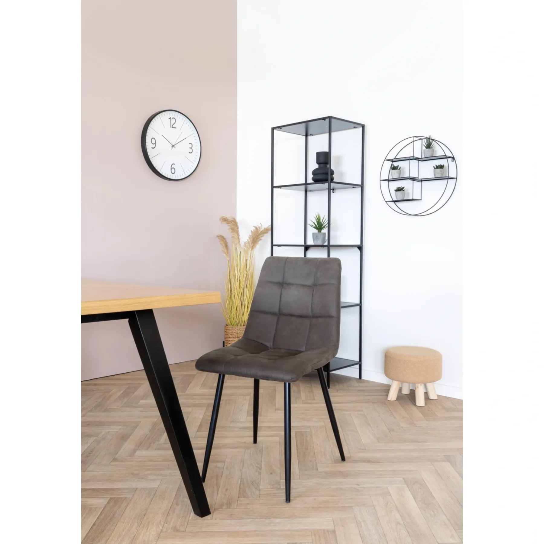 Bolig Møbler ^ Boliginteriør BOLIGINTERIØR CLARA SPISESTOL MØRKEGRÅ 86 X 44 X 55 CM
