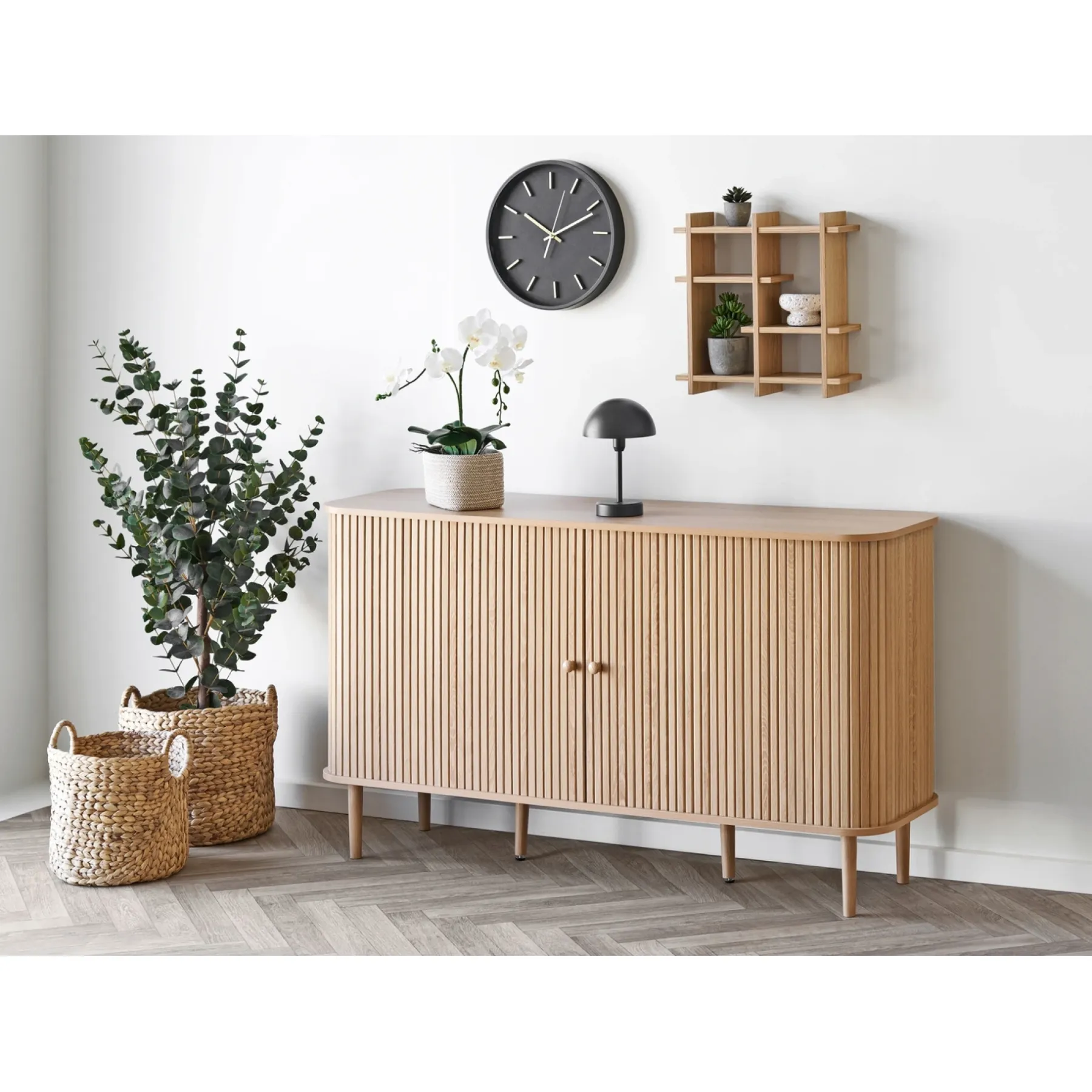 Boligindretning ^ Boliginteriør BOLIGINTERIØR EUKALYPTUS TRÆ KUNSTIG PLANTE 120 CM