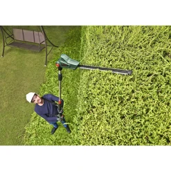 Hækkeklippere ^ Bosch UNIVERSALHEDGEPOLE 18 HÆKKEKLIPPER 43,0 CM UDEN BATTERI OG LADER