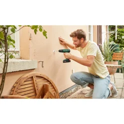 Bore- & Skruemaskiner ^ Bosch EASY IMPACT 18V-40 SLAGBORE-/SKRUEMASKINE AKKU MED BATTERI OG LADER