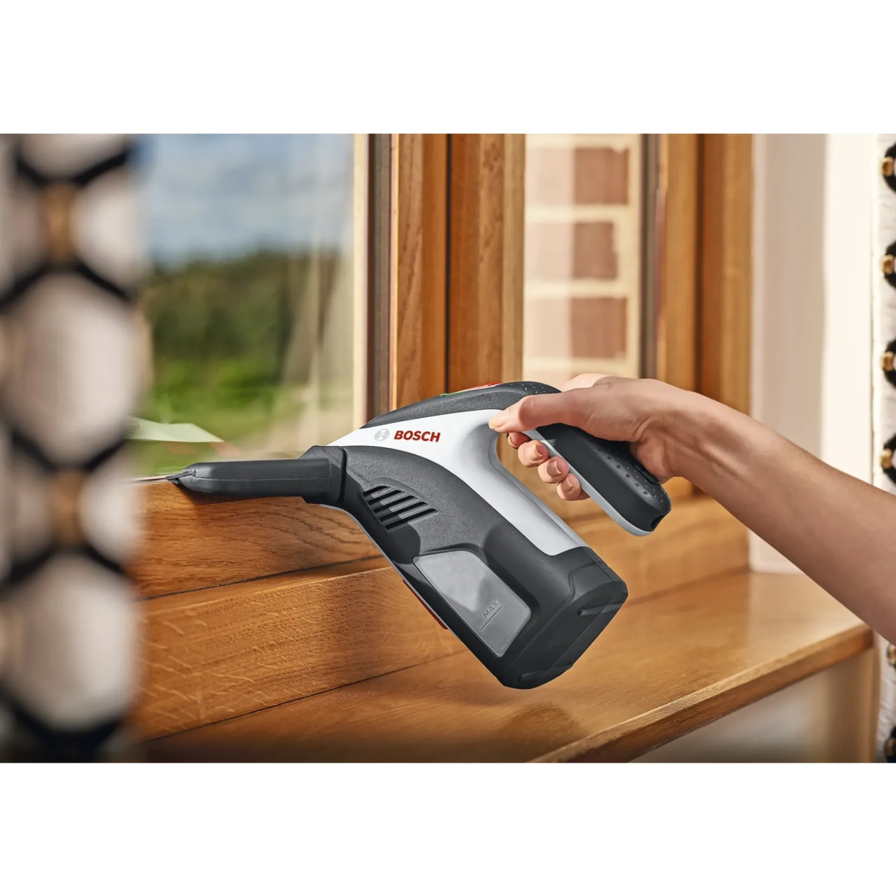 GLASSVAC SOLO PLUS 3,6V 2A VINDUESVASKER>Bosch Outlet