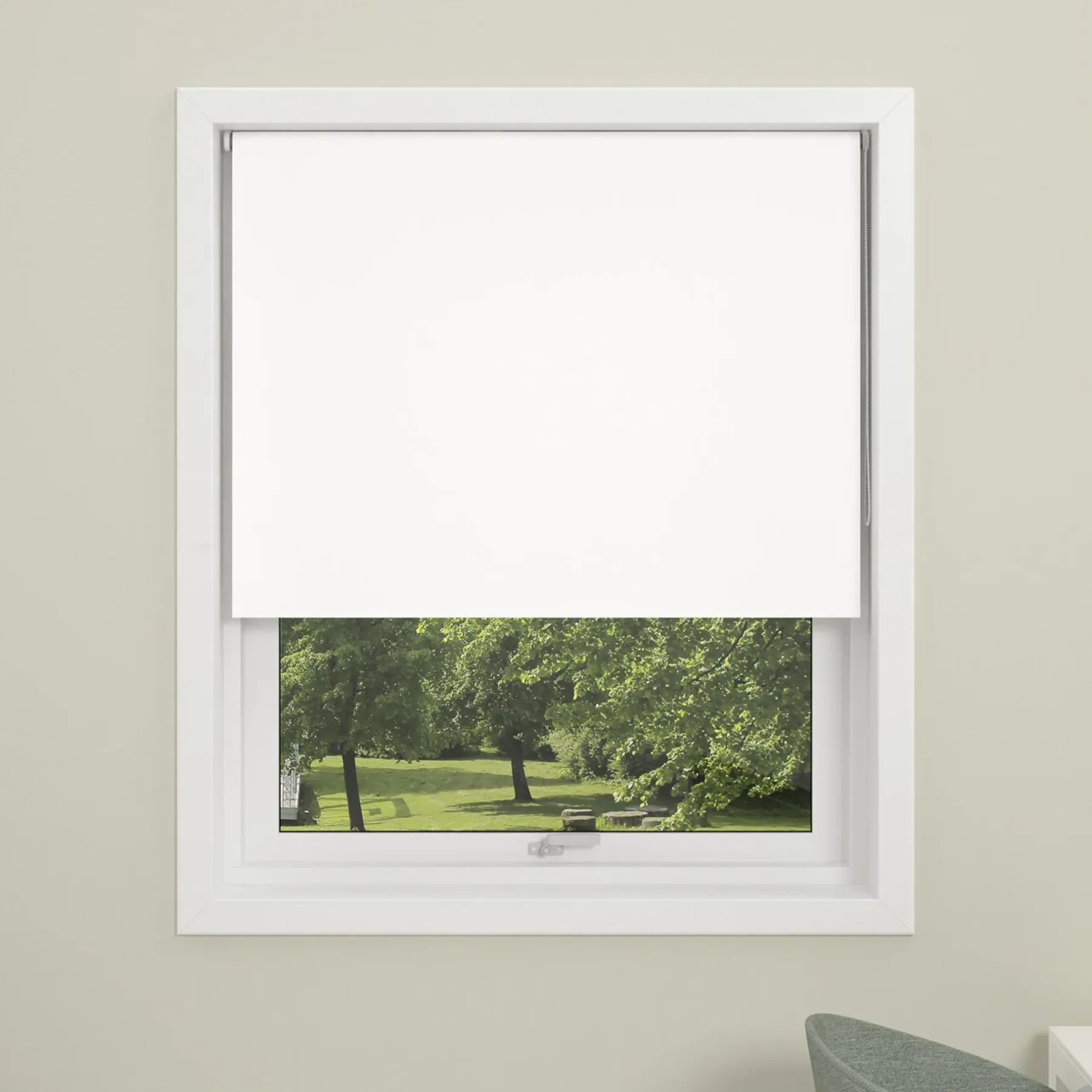 UNI BO MØRKLÆGNINGSGARDIN 110X175 CM HVID>Debel