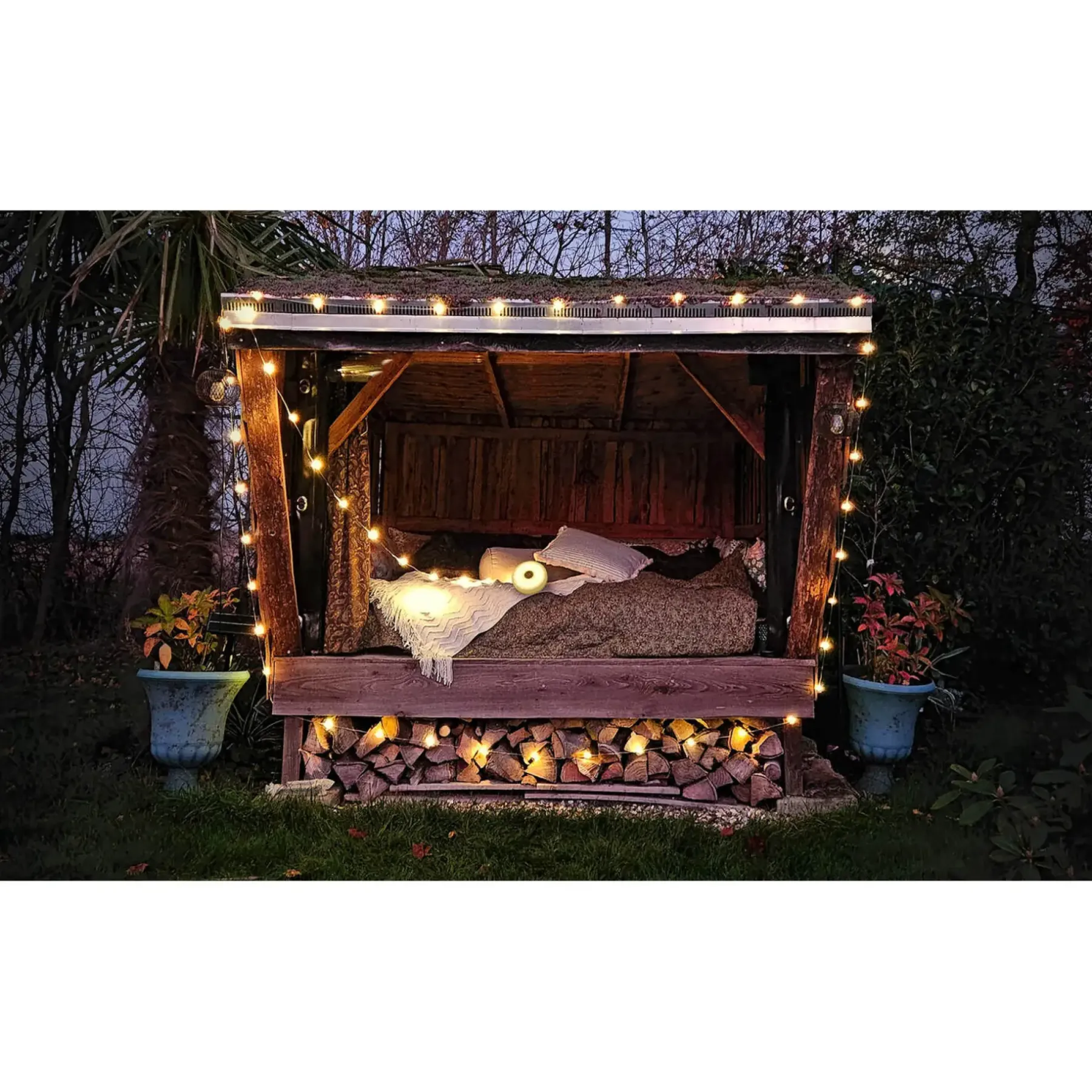 Lyskæder & Net ^ Det Gamle Apotek LYSKÆDE 100 LED I STRIP, 30 LED I LAMPE 11 CM
