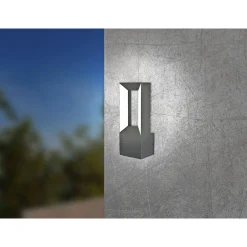 Væglamper Ude ^ Eglo RIFORANO UDENDØRS VÆGLAMPE SORT/HVID 2X5W
