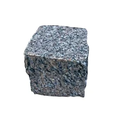 Natursten ^ Granit.dk CHAUSSESTEN 8 X 9 X 9 CM NORDLAND RØD