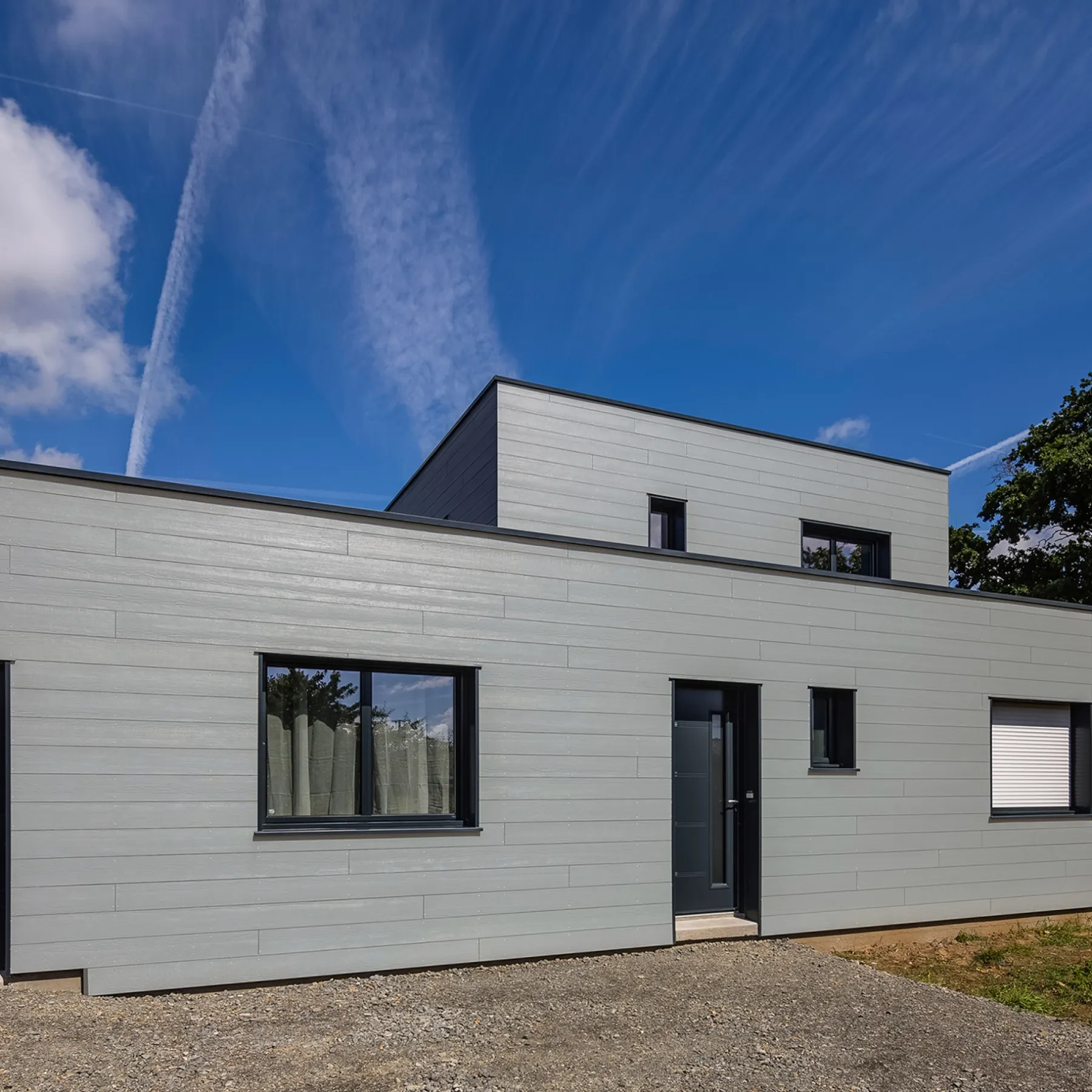 Facadebeklædning ^ James Hardie GLAT HARDIEPLANK 8 X 180 X 3600 MM SKIFERGRÅ