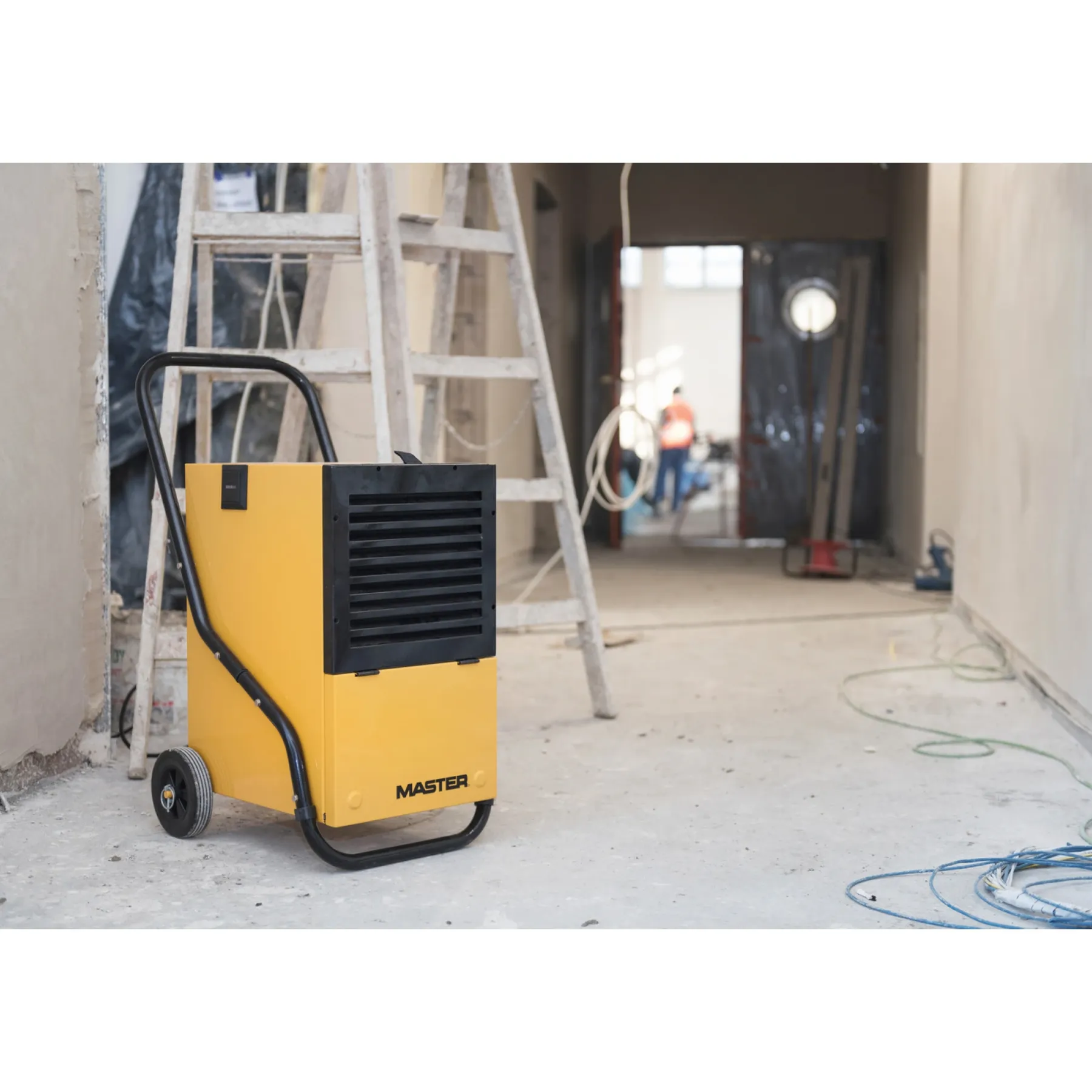 DH 752 AFFUGTER 46,7 LITER/24 TIMER>Master Outlet