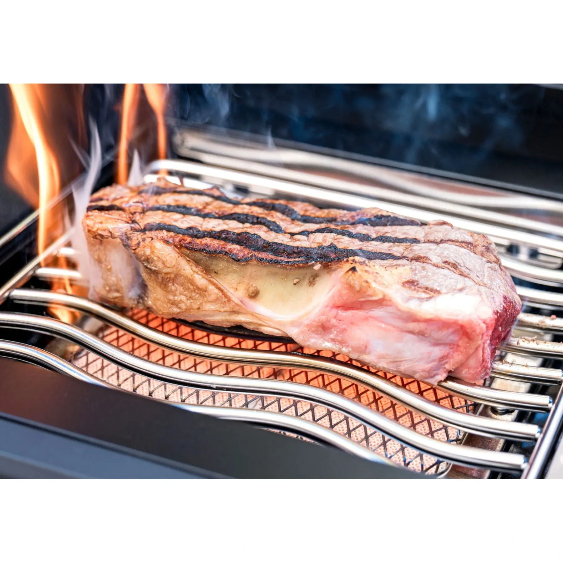 Gasgrill ^ Napoleon FREESTYLE 425 PRO M./SIZZLE ZONE GASGRILL SORT