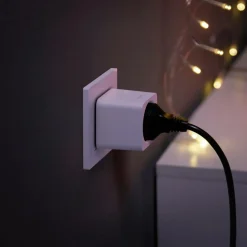 SMART PLUG>Philips Hue Outlet