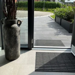 VARIO 2.0 INDE 75X50 CM DØRMÅTTE 75X50X1,2 CM ANTRACIT>Plastmo Hot