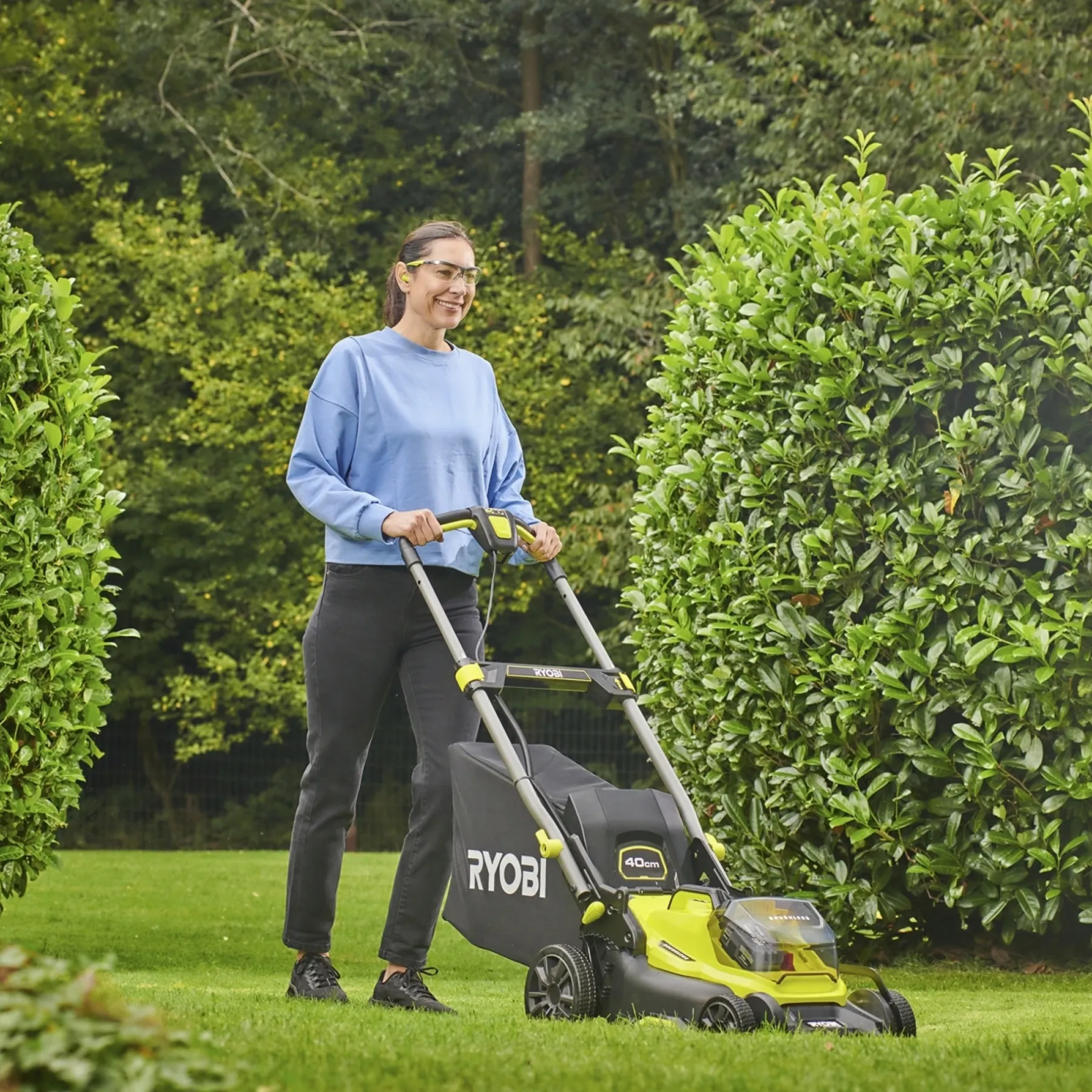 PLÆNEKLIPPER AKKU 18V MED BATTERI OG LADER>Ryobi New