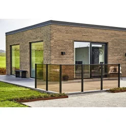 Systemhegn ^ Skagen SYSTEMHEGN HEGNSMODUL RØGFARVET GLAS 86.80 X 92 X 0.60 X 0.60 CM