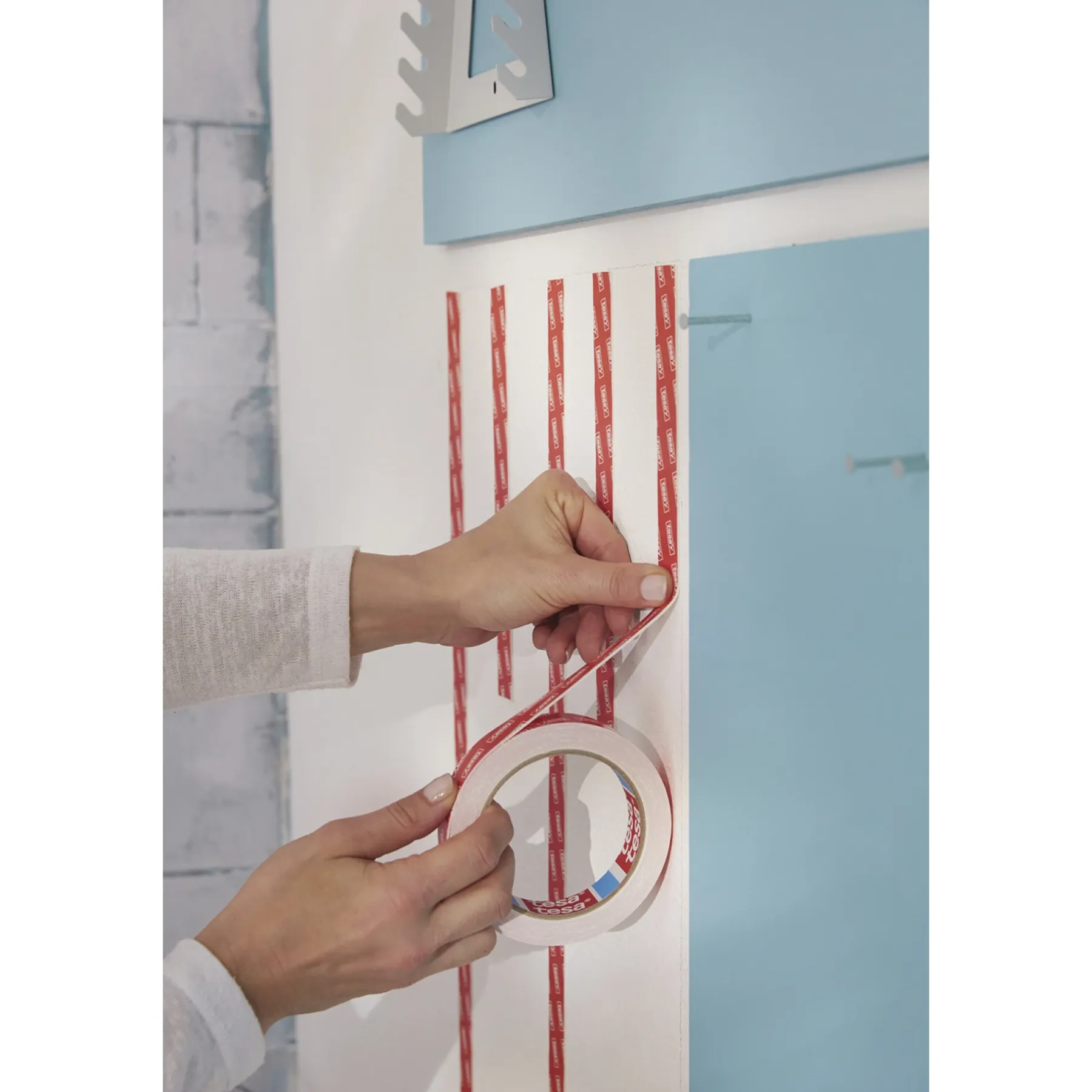 POWERBOND ULTRA STRONG DOBBELTKLÆBENDE TAPE 1,50 M X 19 MM HVID>Tesa Online