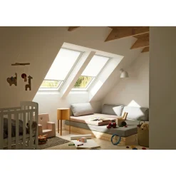 RULLEGARDIN MANUEL HVID RFL MK08 1028S>Velux