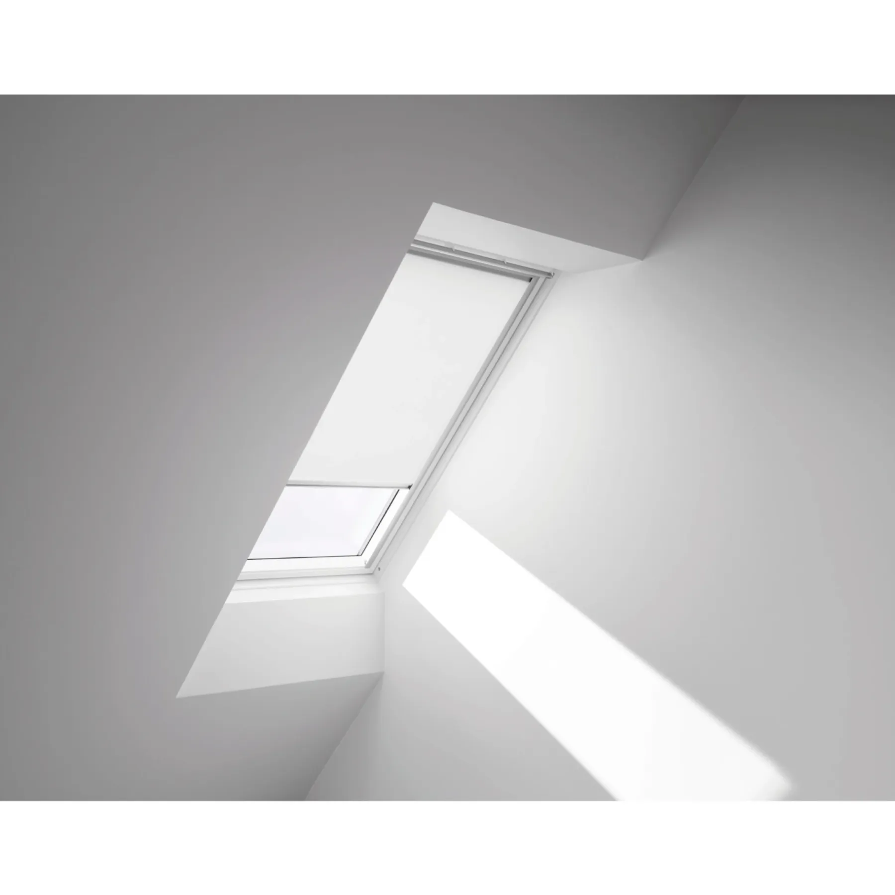 RULLEGARDIN MANUEL HVID RFL MK08 1028S>Velux