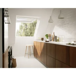 Ovenlysvinduer ^ Velux TOPHÆNGT VINDUE HVID POLYURETAN 78 X 140 CM GPU MK08 0068