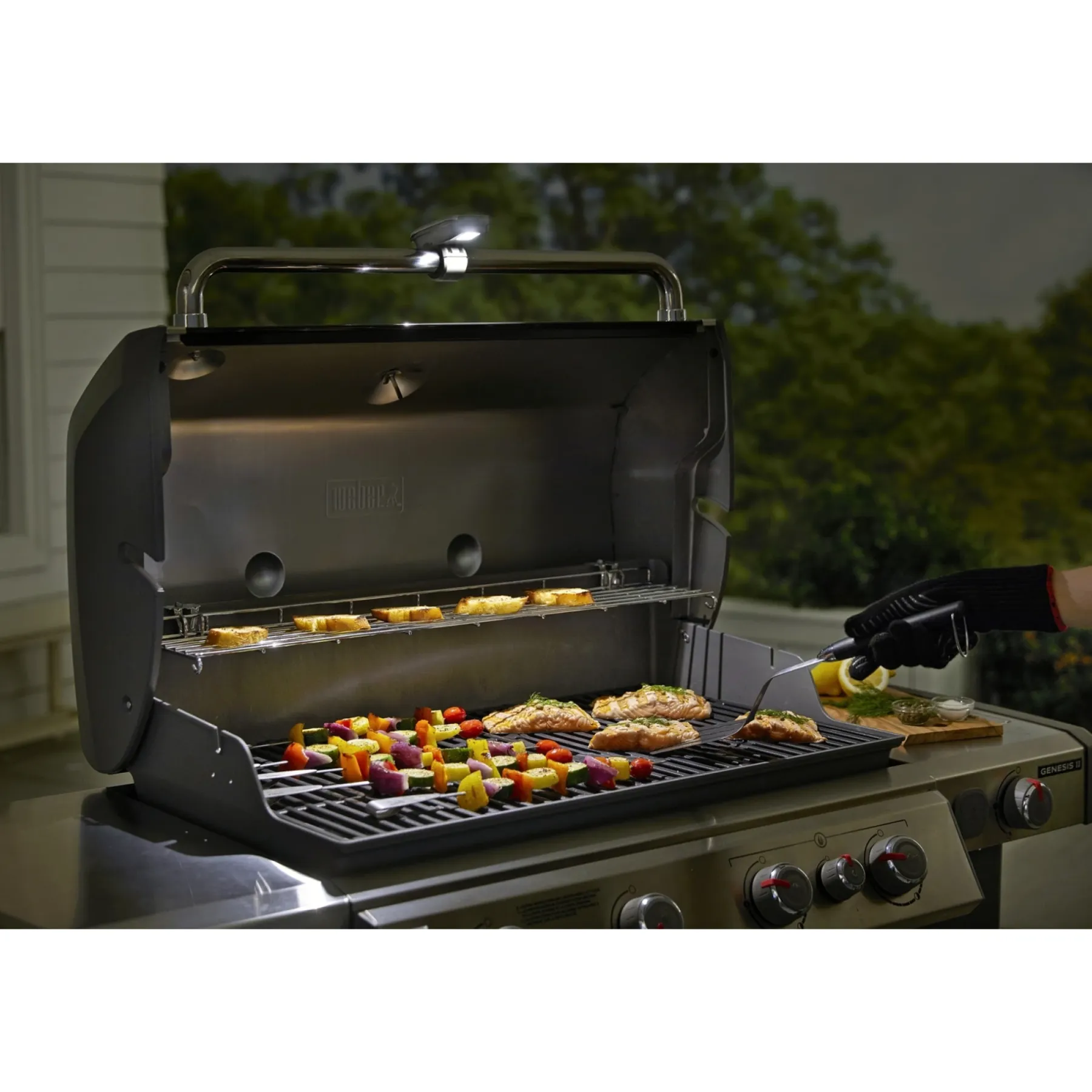 Grilltilbehør ^ Weber LYS