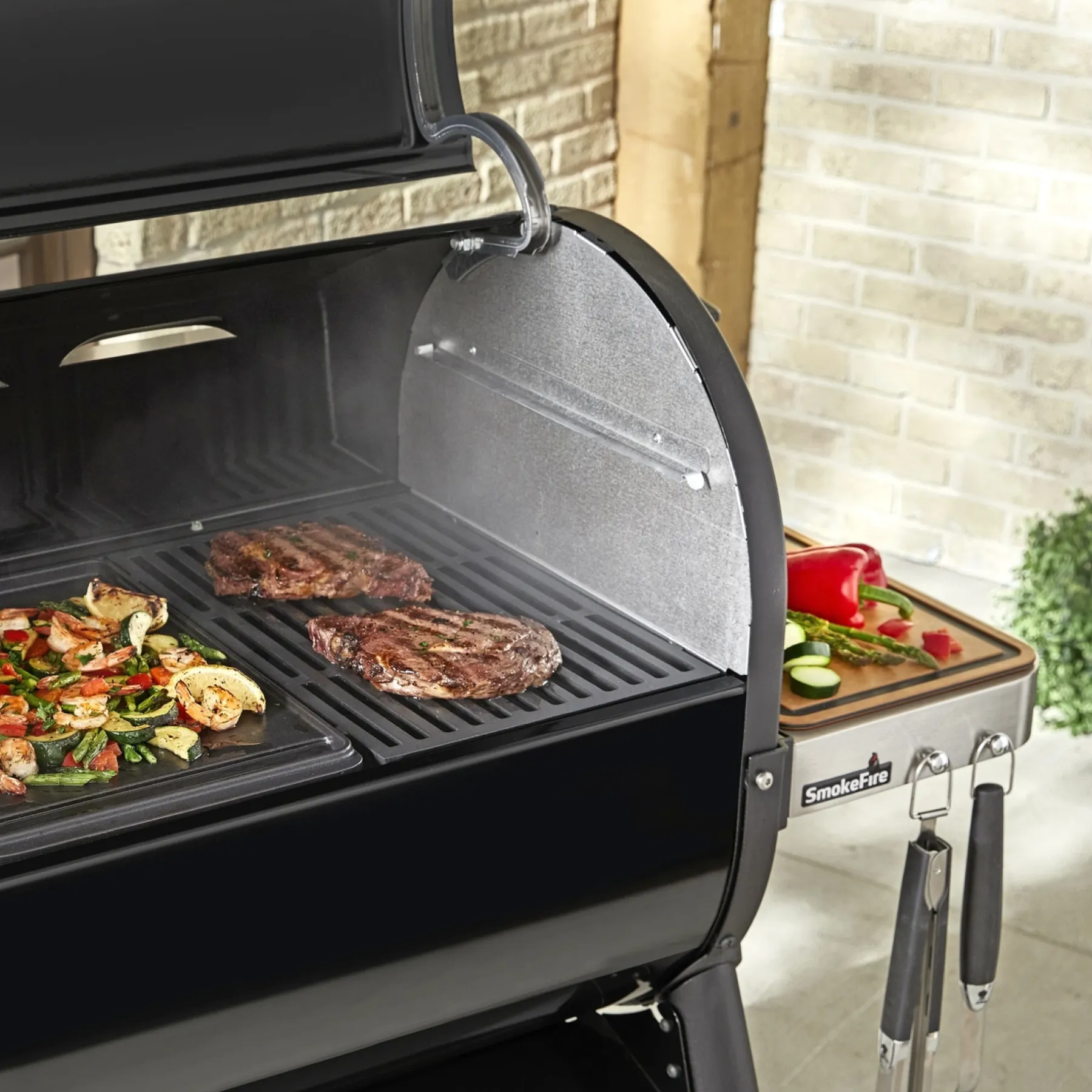 Grilltilbehør ^ Weber SMOKEFIRE GRILLRIST PORCELÆNSEMALJERET STØBEJERN