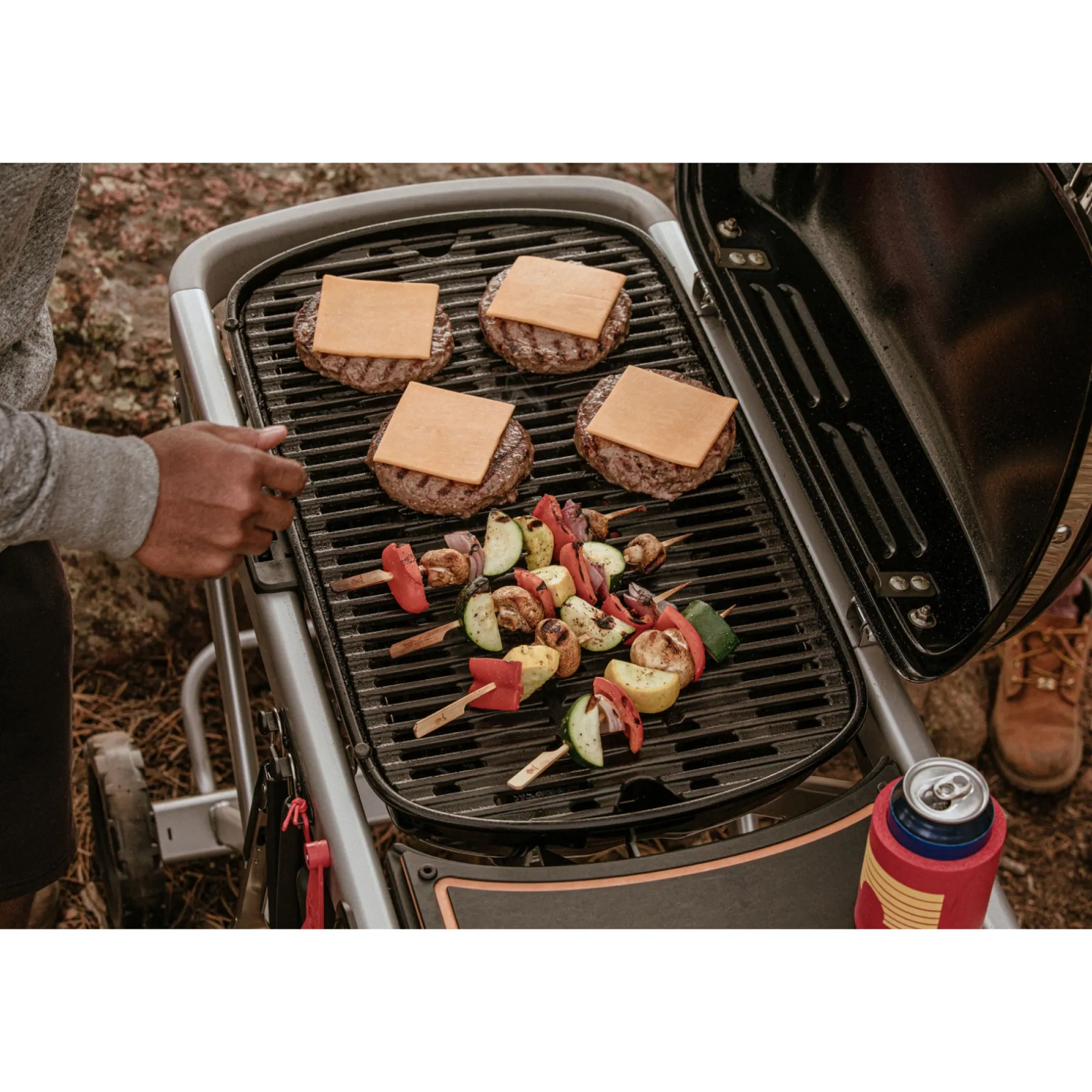 Gasgrill ^ Weber TRAVELER GASGRILL SORT